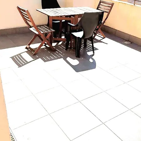 Le Cedre Bleu Apartment